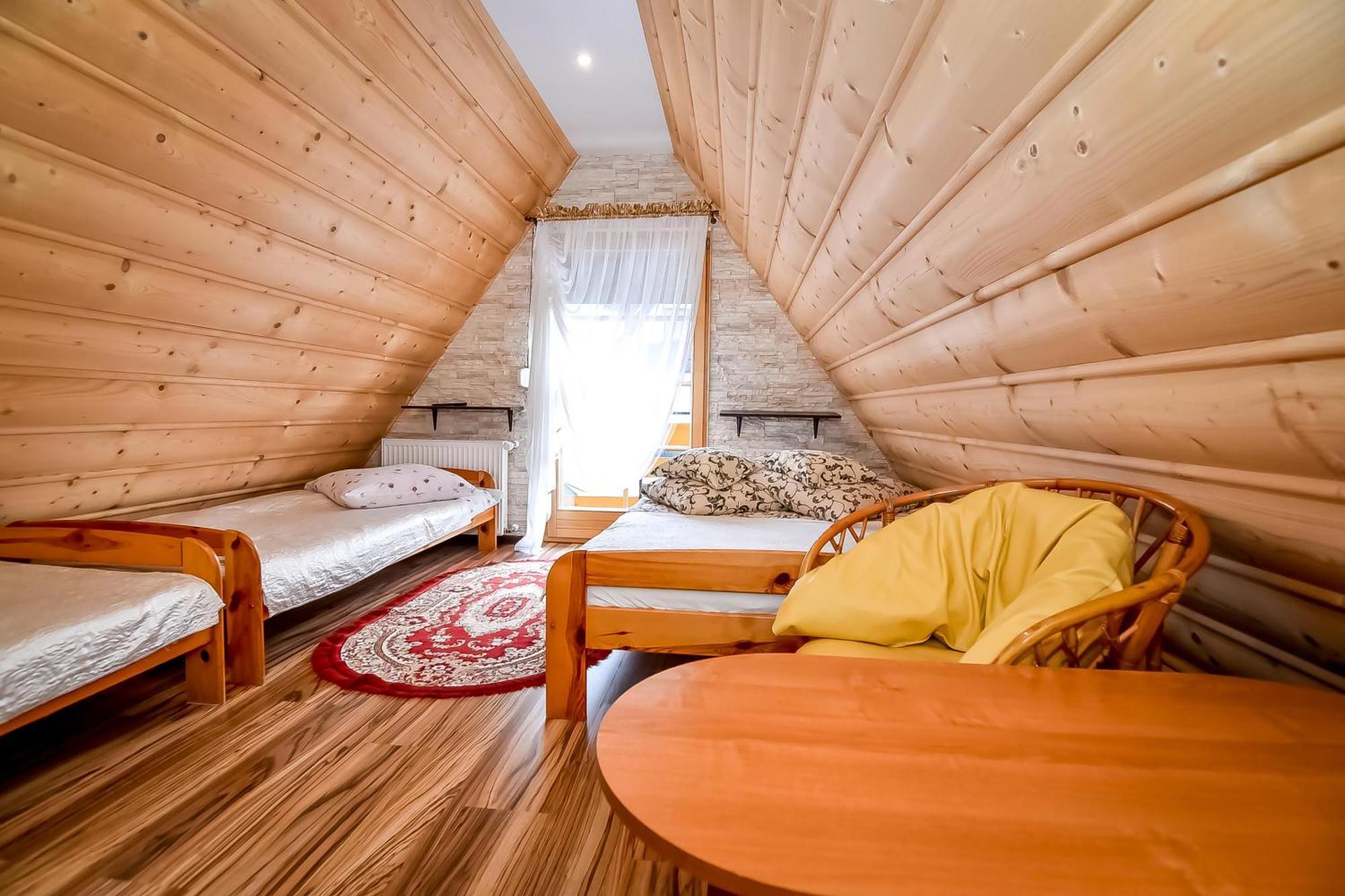Ciukrowa Chatka Sauna & Jacuzzi Poronin Kültér fotó
