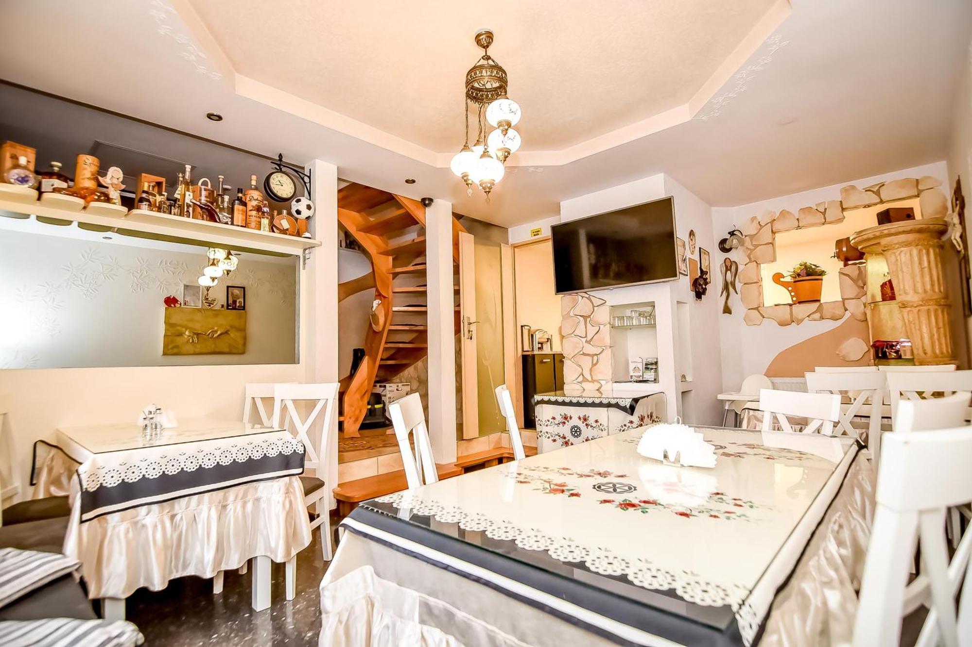 Ciukrowa Chatka Sauna & Jacuzzi Poronin Kültér fotó