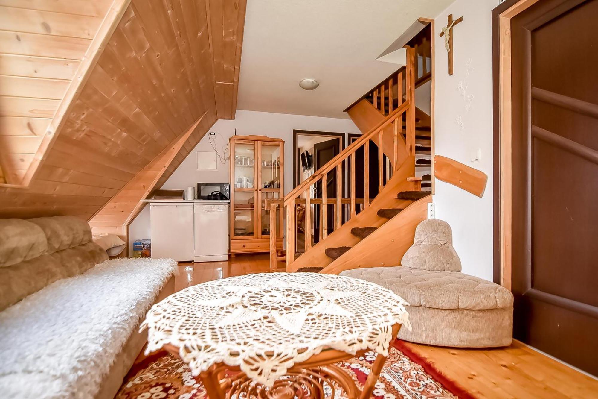 Ciukrowa Chatka Sauna & Jacuzzi Poronin Kültér fotó