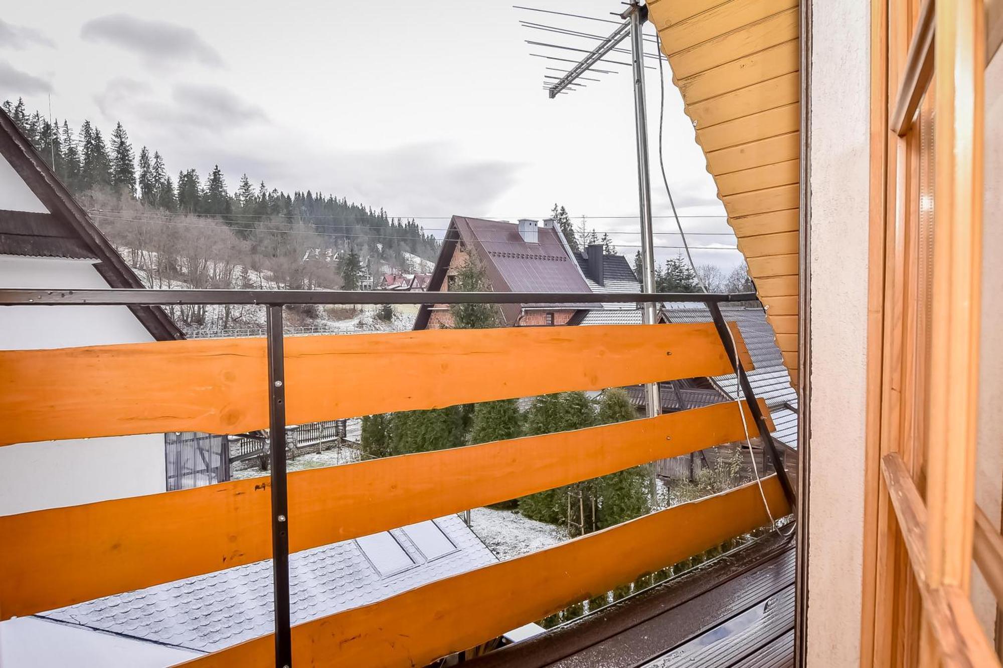 Ciukrowa Chatka Sauna & Jacuzzi Poronin Kültér fotó