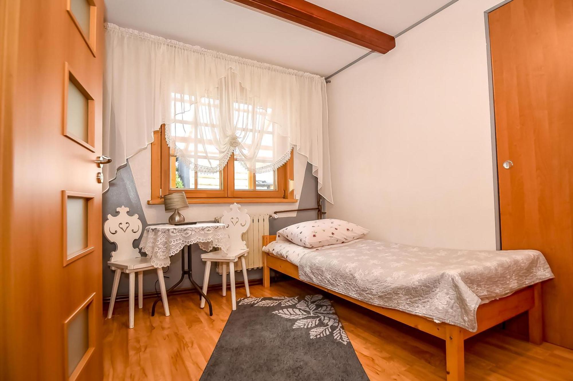 Ciukrowa Chatka Sauna & Jacuzzi Poronin Kültér fotó